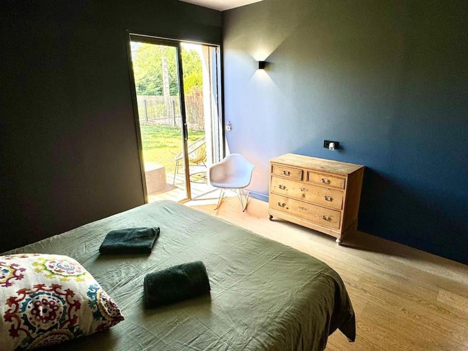 Maison D'Architecte Avec Piscine-Spa Chauffe En Centre Ville De Vaison-La-Romaine Esterno foto